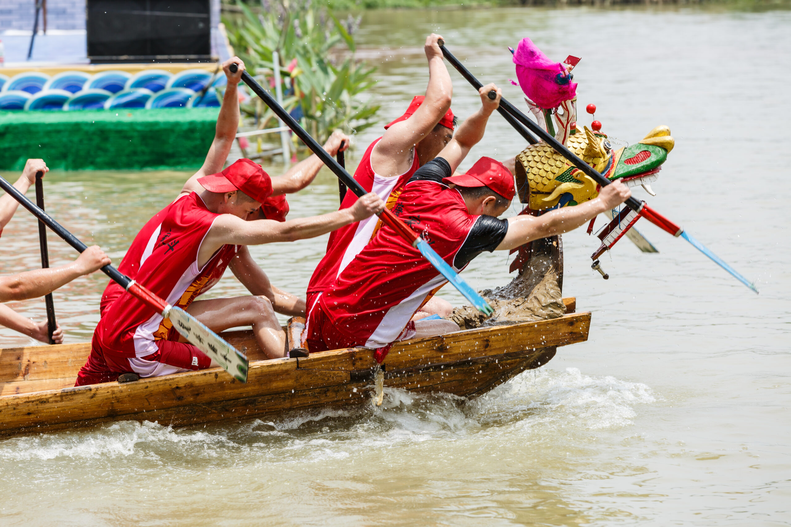 Dragon boat racing